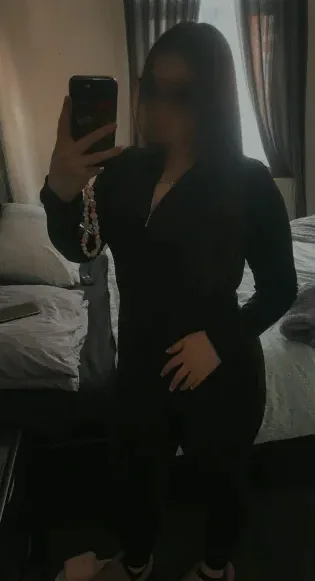 Cornelia, 25
