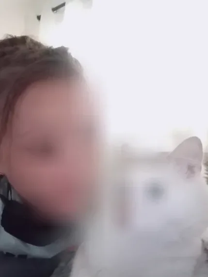Doris, 38
