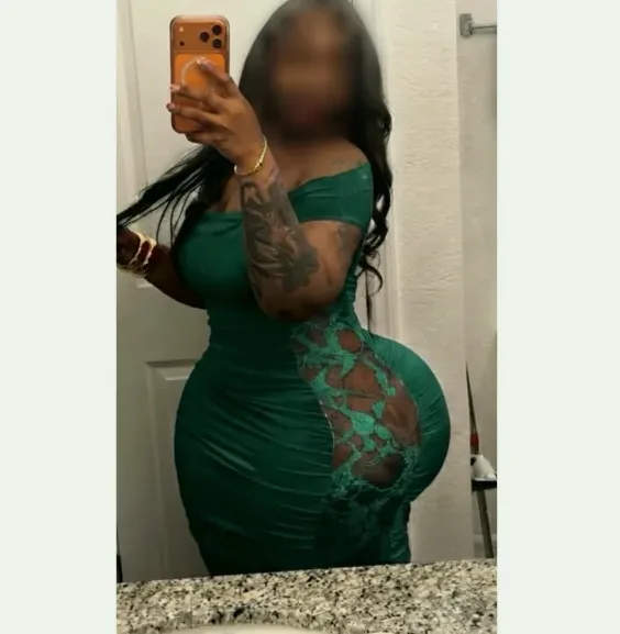 Rosa, 26